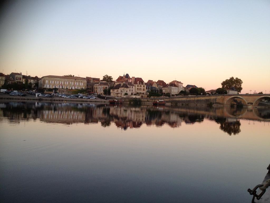 Appartement Chic & Charme Bergerac Esterno foto